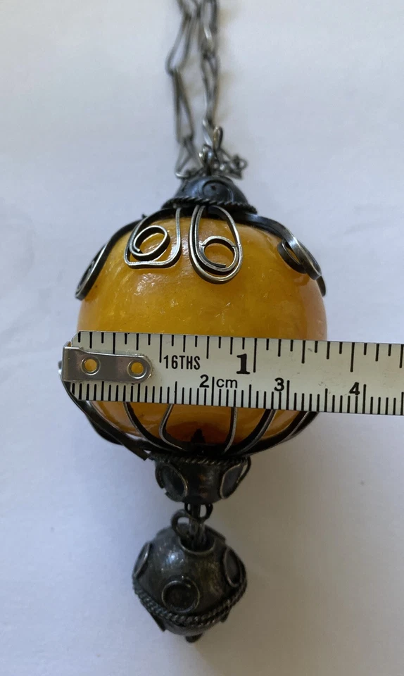 LARGE CHINESE TIBETAN NATURAL BALTIC EGG YOLK AMBER NECKLACE 27 In - Image 4 of 4