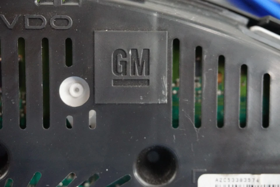 2011 Buick Regal Speedometer Gauge Cluster 20970757 OEM 102K MILEAGE - Image 3 of 4