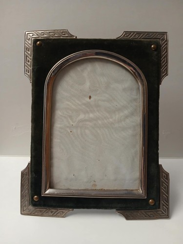 1898 patentierter 8"X6-1/2" Standrahmen griechische Metallecken schwarzer Samtrand