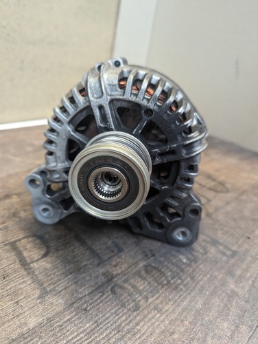 Original VW Audi Skoda Seat 14V 110A Lichtmaschine 03C903023G