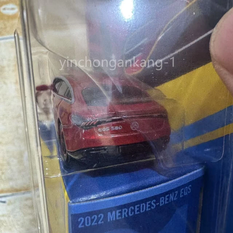 Matchbox Collectors 2025 #01 2022 Mercedes Benz EQS - Image 3 of 4