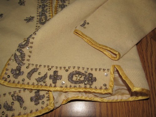 Vintage 50s Cream Hand Beaded Lamb’s Wool Angora Cardigan Sweater Small - Picture 5 of 22