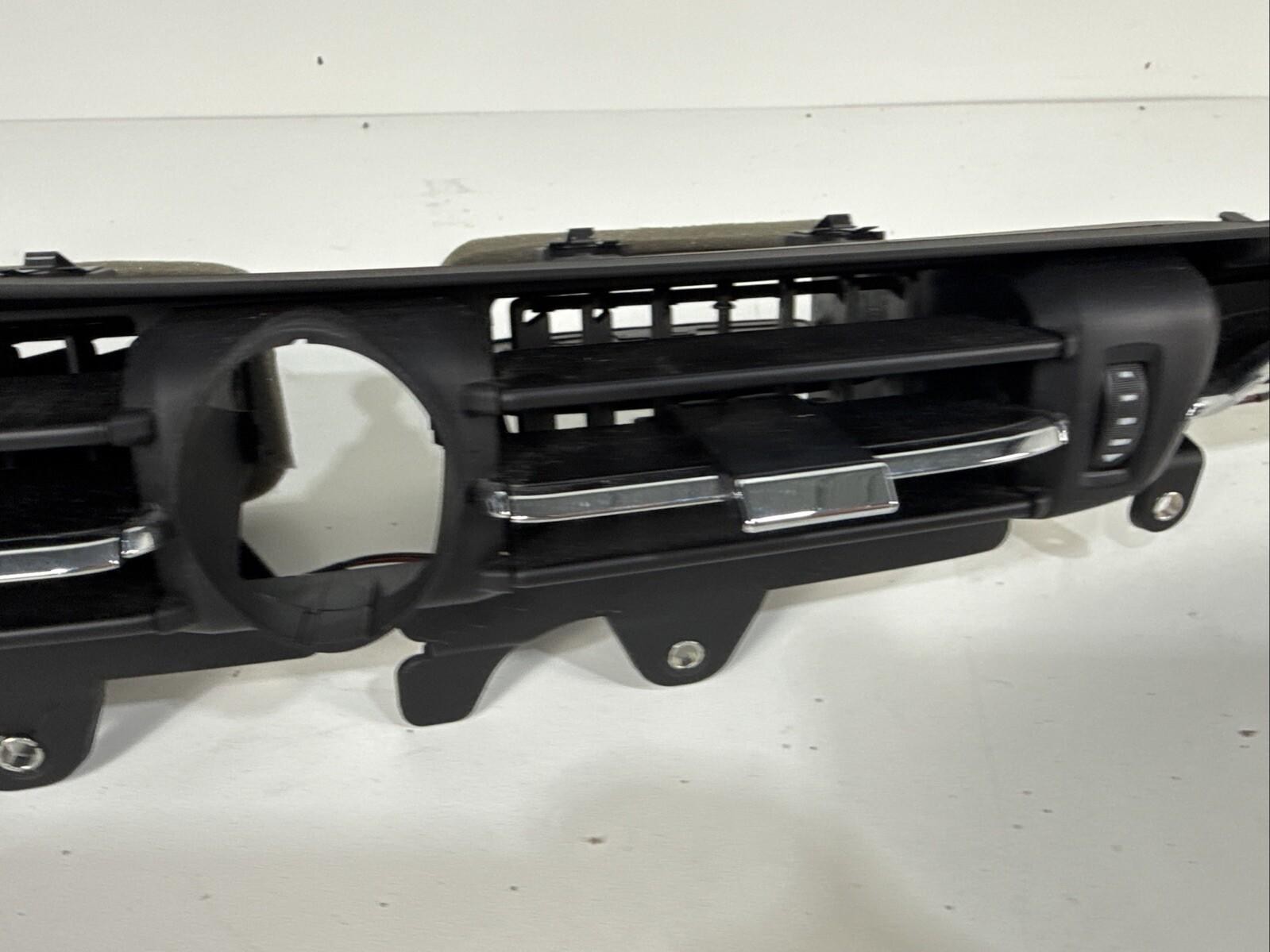 14-21 Maserati Quattroporte Front Center Dashboard Air Vent Trim Panel NOTE OEM✅