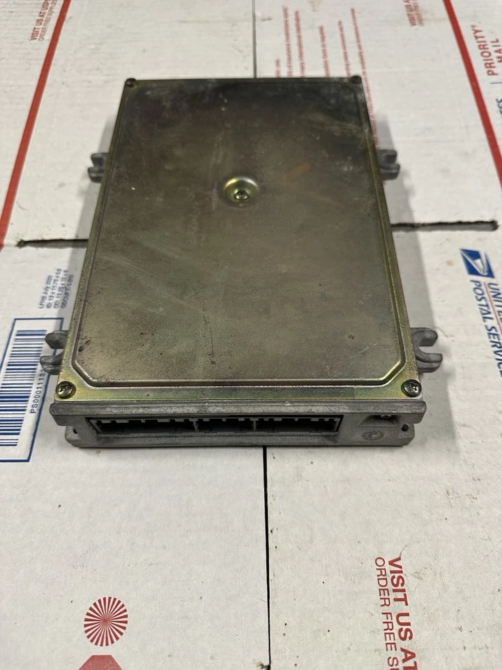 Honda Civic & Del Sol 1992-1995 módulo de control del motor 1,5 L aire acondicionado 37820-P06-A52 Foto 2 de 4