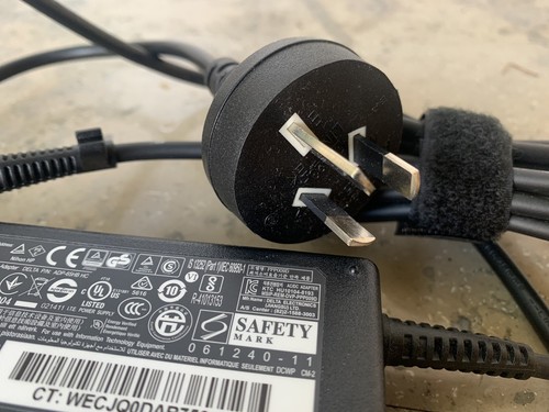 HP Laptop ProBook AC Adapter 65W Netzteil 100-240V Input 19,5V Output Australien