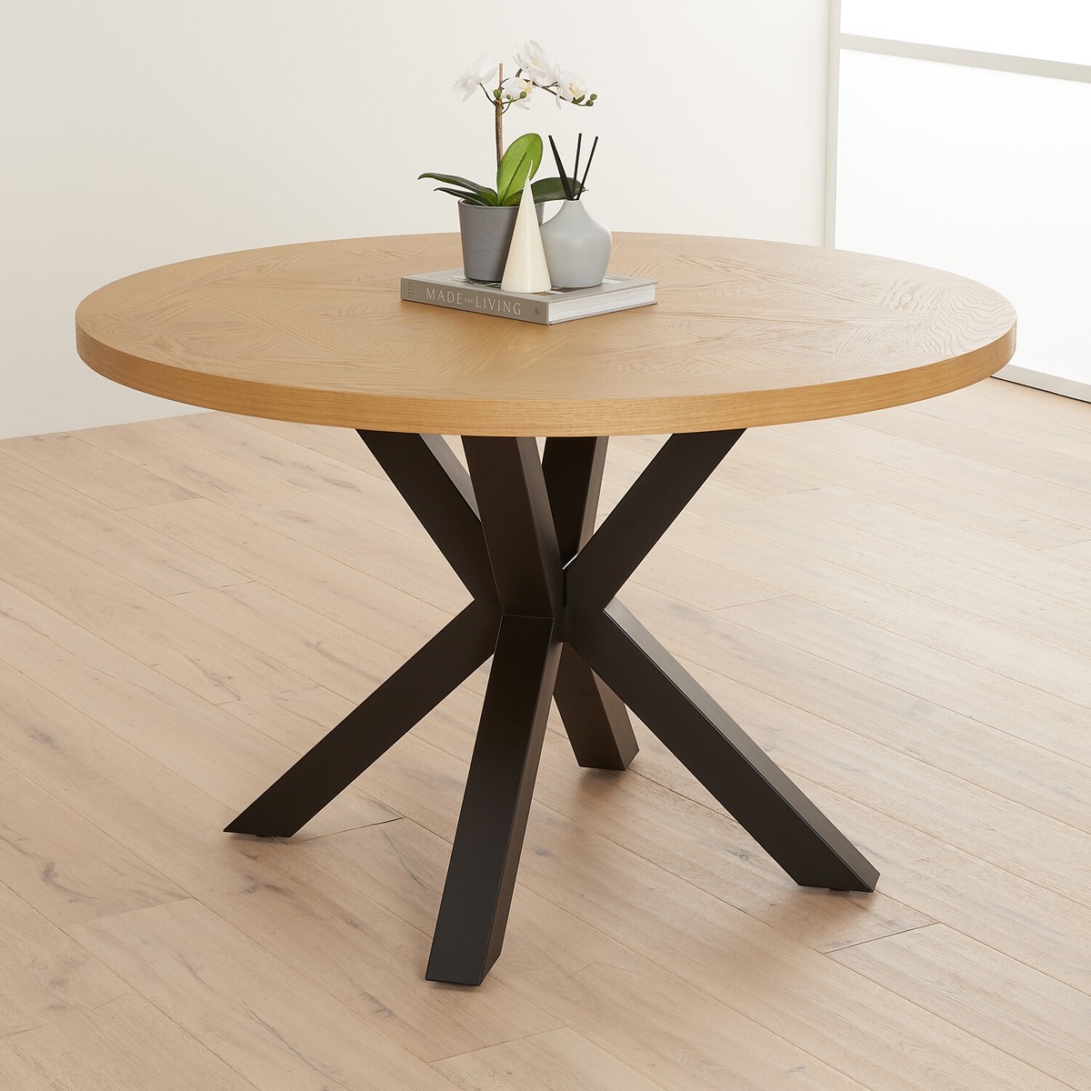 Industrial Parquet Natural Oak 120cm Round Dining Table with Black
