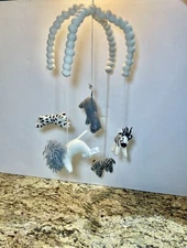 Pottery Barn Baby Kids Felted Safari Animals Nursery  Crib Mobile RETIRED AS IS
