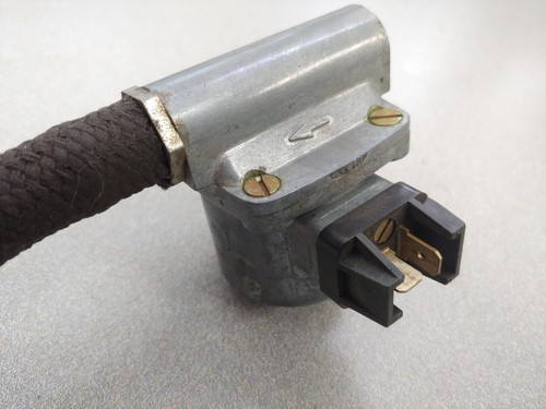 EXCELLENT USED ORIGINAL GENUINE PORSCHE 911 930 CRUISE CONTROL SOLENOID UNIT - Picture 8 of 8