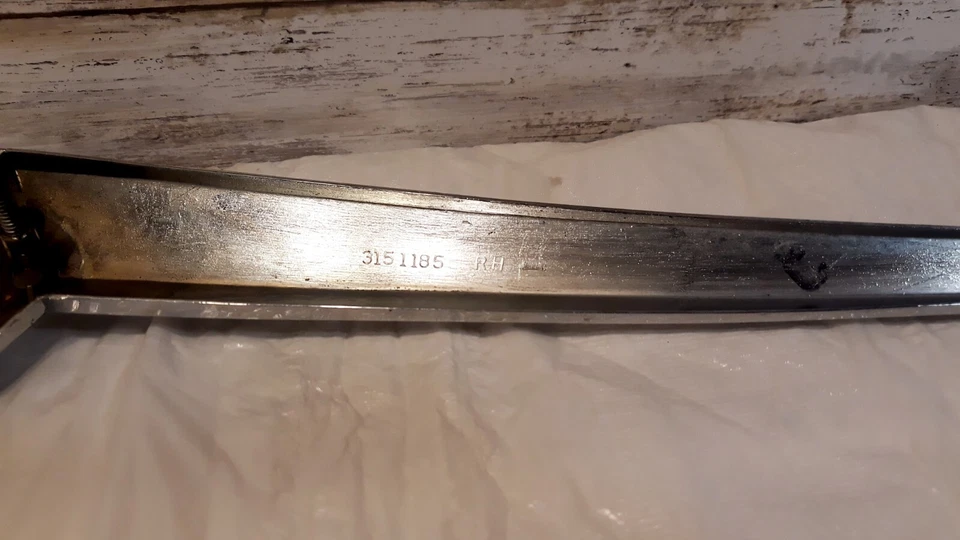 Nuevo de Lote Antiguo 1957 Hudson Hornet Hollywood Exterior Guardabarros Delantero Borde Cromo Derecha 3151185 Foto 4 de 4