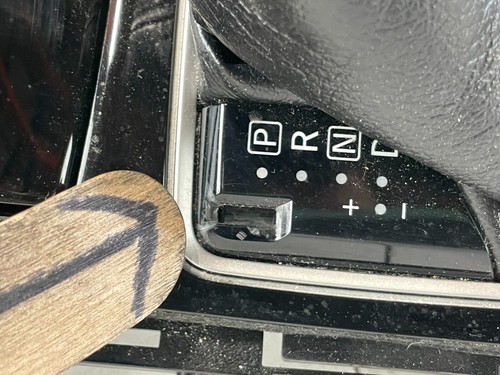 14-16 INFINITI Q50 CENTER CONSOLE TRIM SHIFT SHIFTER PANEL 96941-4GY6A # 84987 - Picture 7 of 8