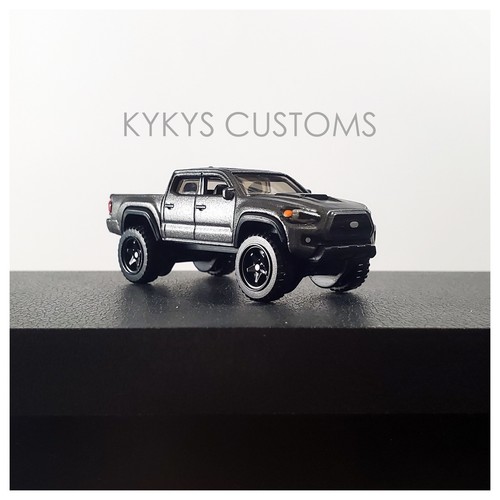 Hot wheels toyota tacoma Hot wheels toyota tacoma