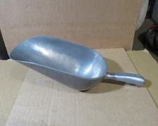 Vollrath Scoop Cast Aluminum  40Oz -Ice-Candy-Grains