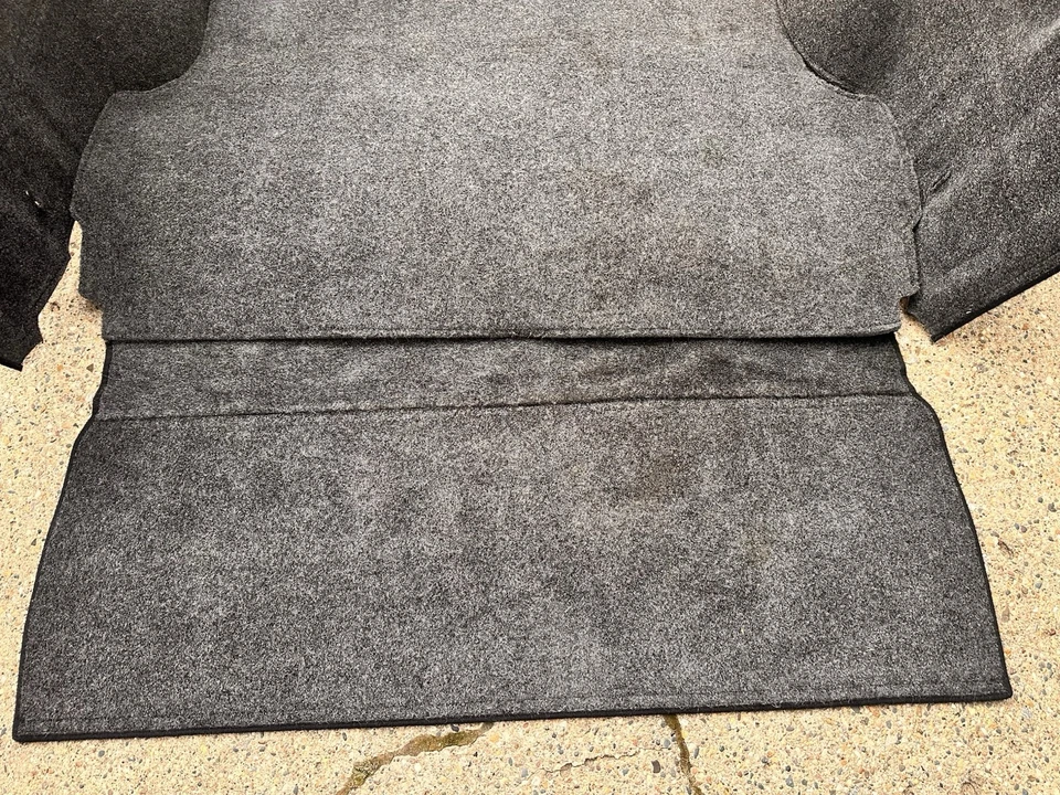 2007-2014 GMC Sierra (19171181) Carpet Bed Compartment Rug - GM 5ft8in Bed Foto 2 de 4