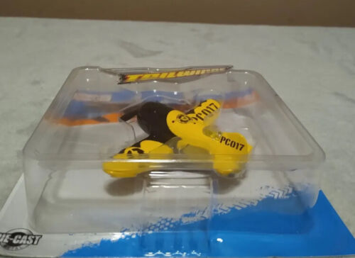 New Maisto Tailwinds Diecast Gee Bee Racer Model - Picture 3 of 17