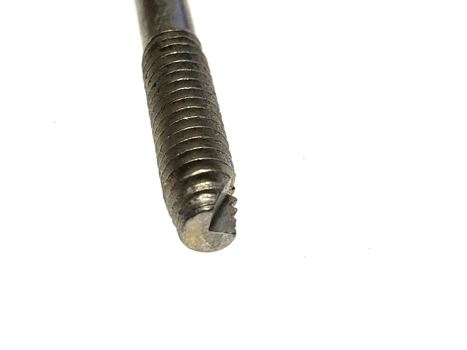 NOS GM GMC Motor Encendido Bobina Abrazadera Soporte Tornillo Perno Correcto de Fábrica 1 pieza VI Foto 4 de 4