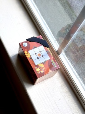 GAN356 Me Pokemon  CHARMANDER 3x3 (LIMITED EDITION) Cube SEALED (Stand Included)