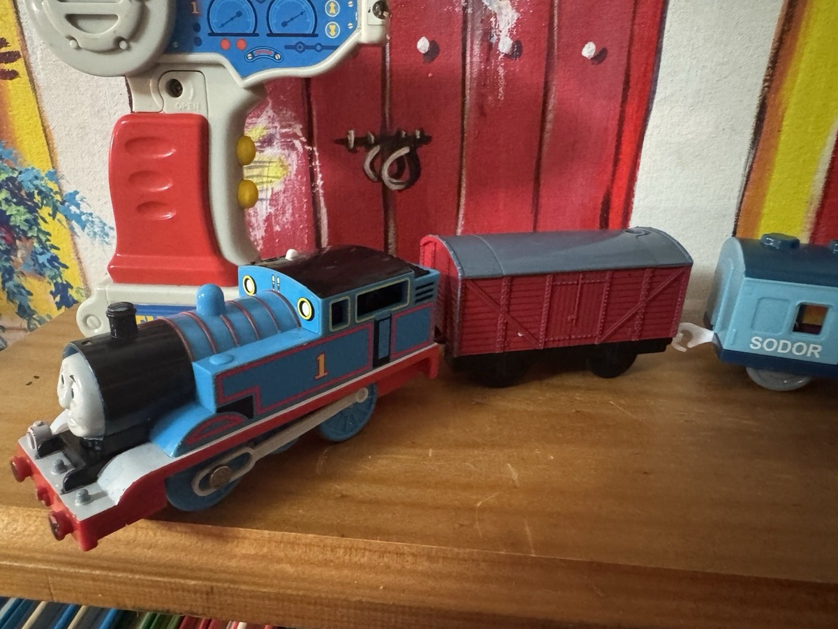 Remote Control Thomas 2006 TOMY Thomas & Friends Battery Motorised