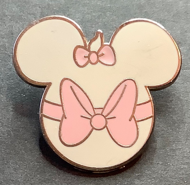 Disney Mickey Mouse Icon Head of  Marie from The Aristocats Pin