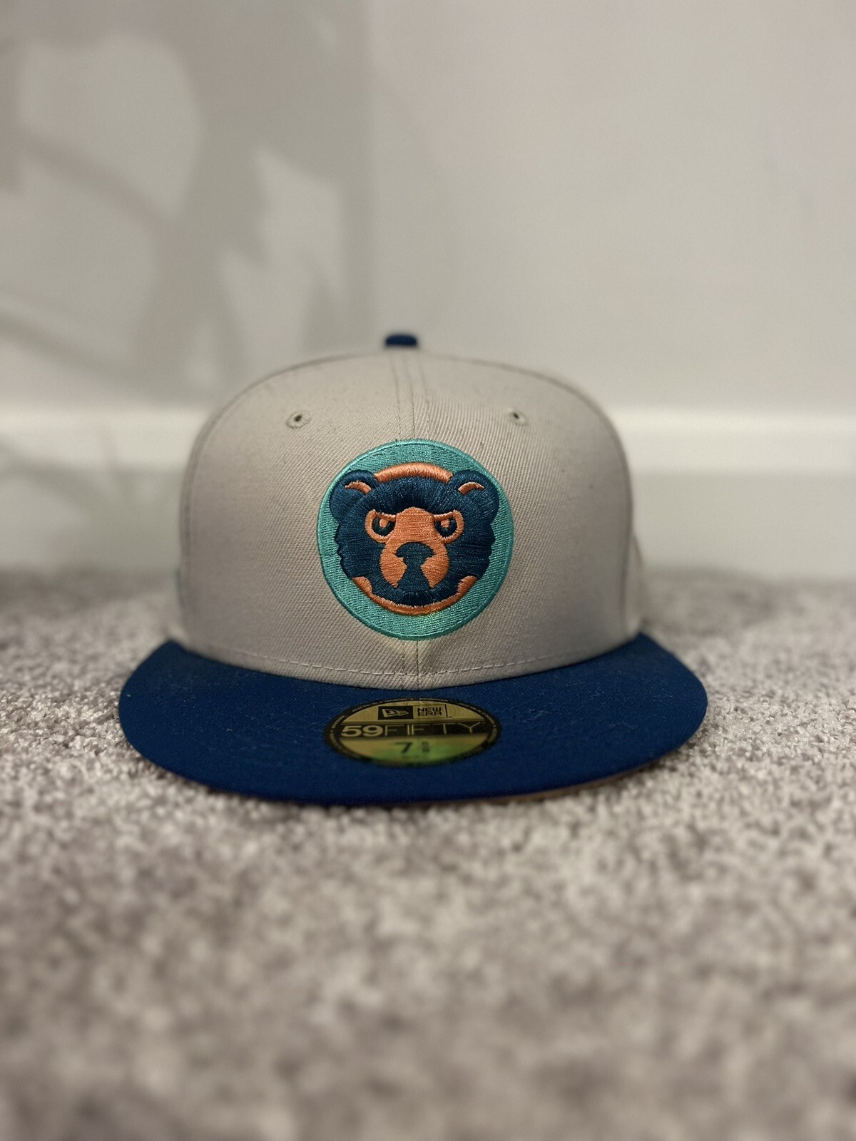 Picture 1 of 1