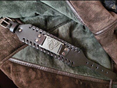 Wikinger Armband mit Wolf Keltischer Knoten In Schwarz