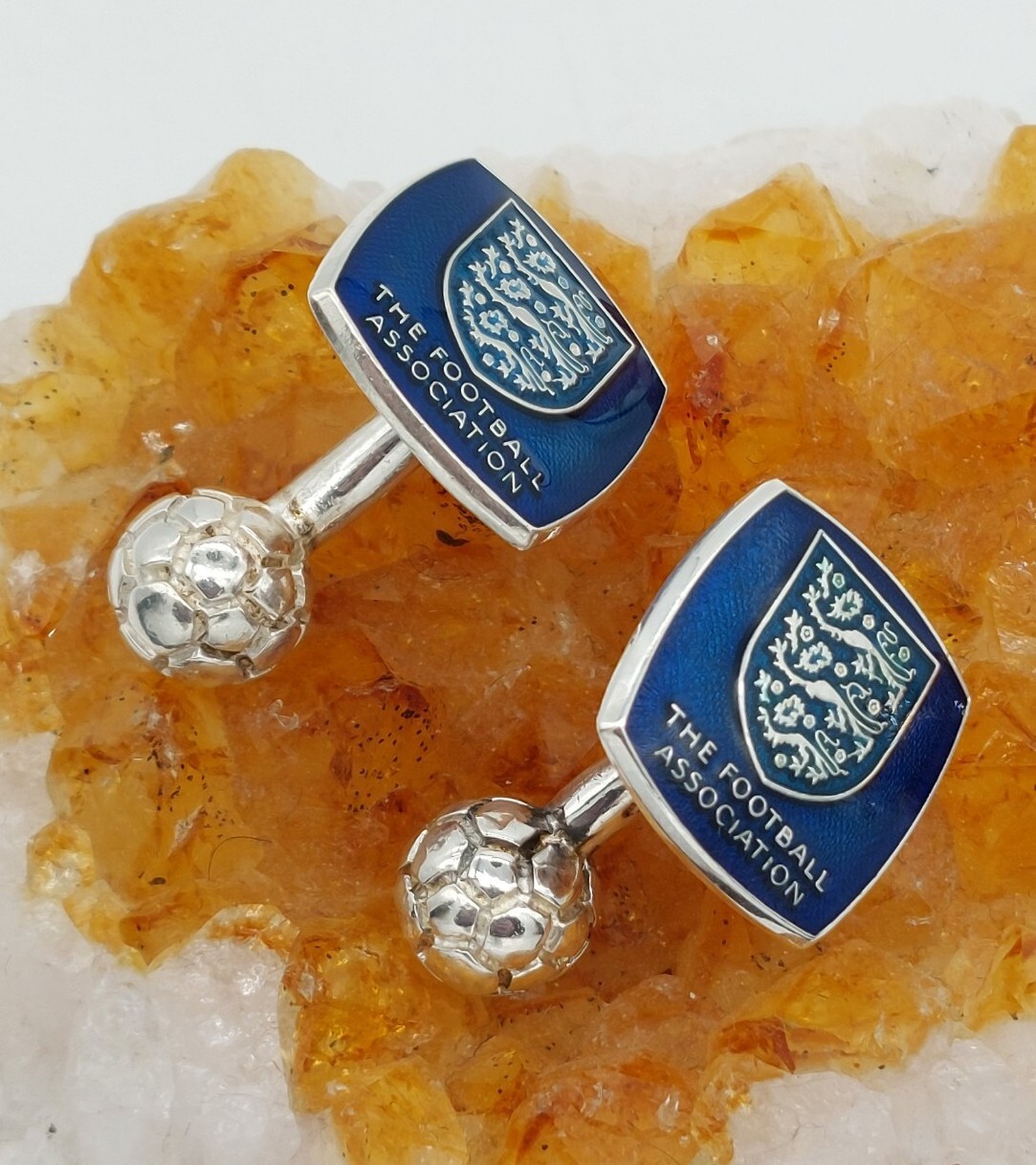 SOLID STERLING SILVER 925 THREE LIONS FOOTBALL AS… - image 1