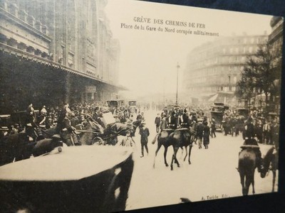 ''EISENBAHNSTREIK.''NORDBAHNHOFSPLATZ.''Um 1910''. Keine Schrift''.