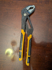 Dewalt DWHT74432 12-inch V-Groove Jaw Pushlock Plier Adjustable Tool Pliers