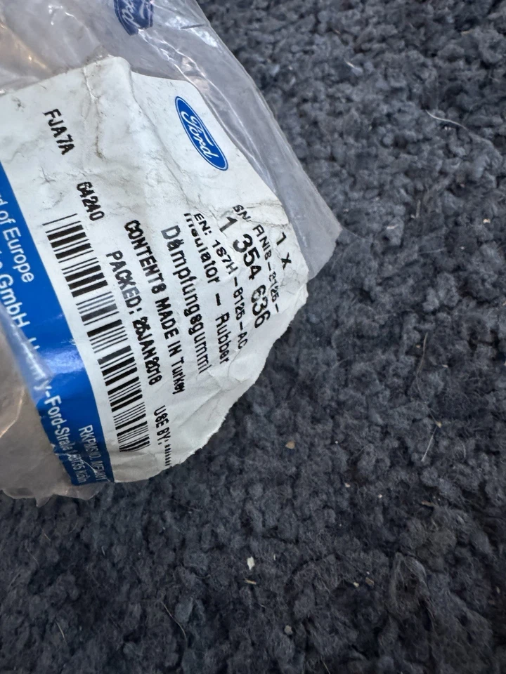 Ford Mondeo Radiator Mounting Rubber Transit MK6 New 2000- - Image 2 of 2