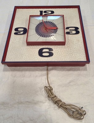 Vintage G.E. Model 2548 Psychadelic Mid Century Wall Clock Red Purple White &...