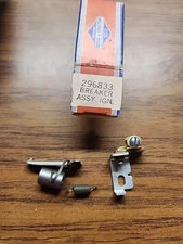 Briggs & Stratton Genuine Replacement Part 296833 Ignition Breaker Points NOS