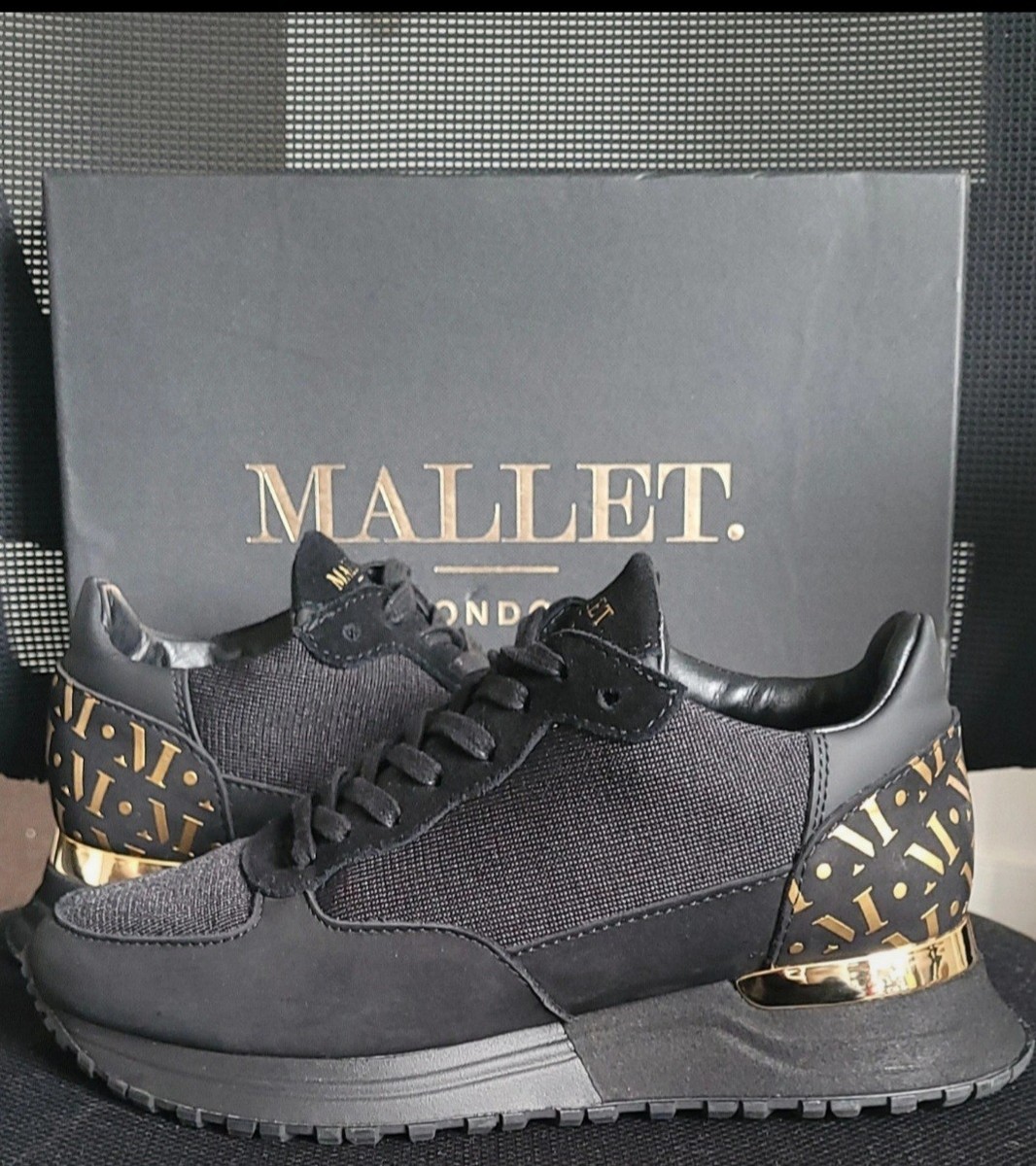 Mallet Popham Black Gold Ladies Trainers Size Very Good