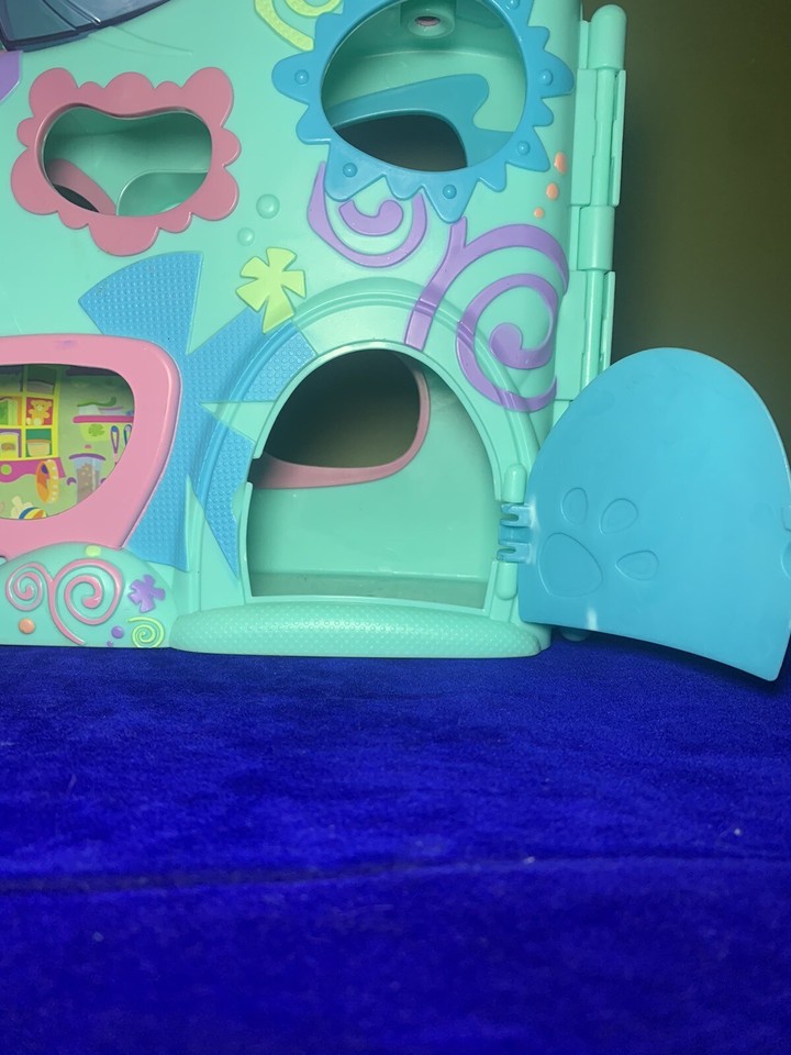 2008 Hasbro Littlest Pet Shop House LPS blue House Elevator Foldable