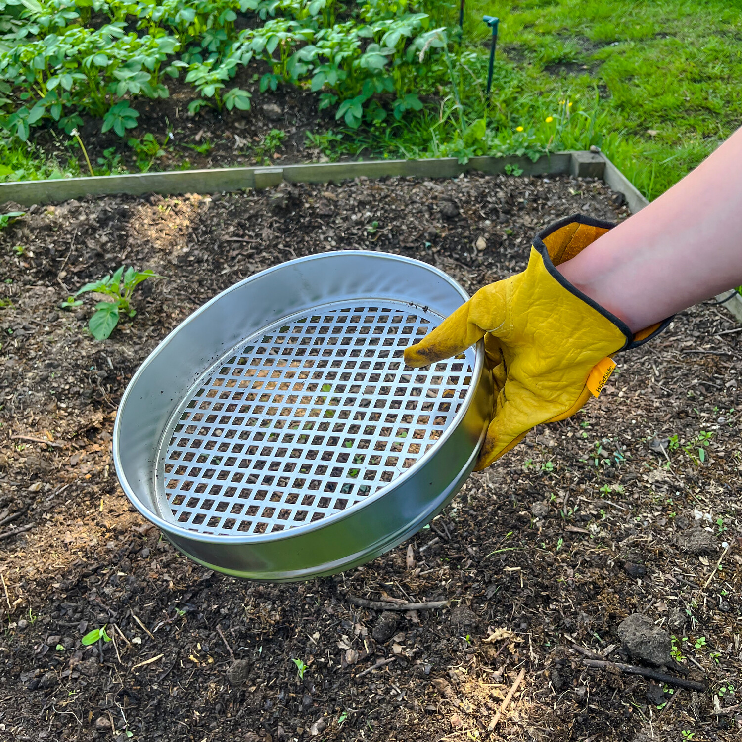 Woodside Heavy Duty Garden Riddle, 30cm Potting Sieve, Mesh Soil