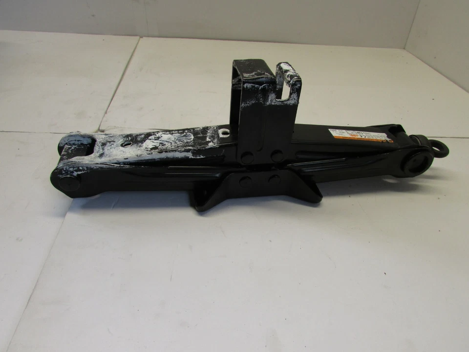 2017-2018-2019 TOYOTA MIRAI EMERGANCY JACK & TOOLS W/ FOAM OEM 75201-62010 - Image 4 of 4