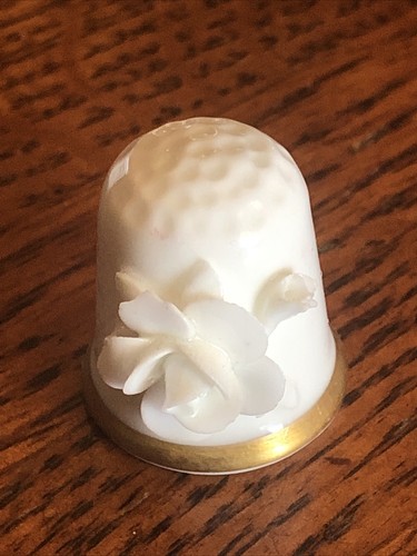 Thimble Porcelain Coalport White Rose