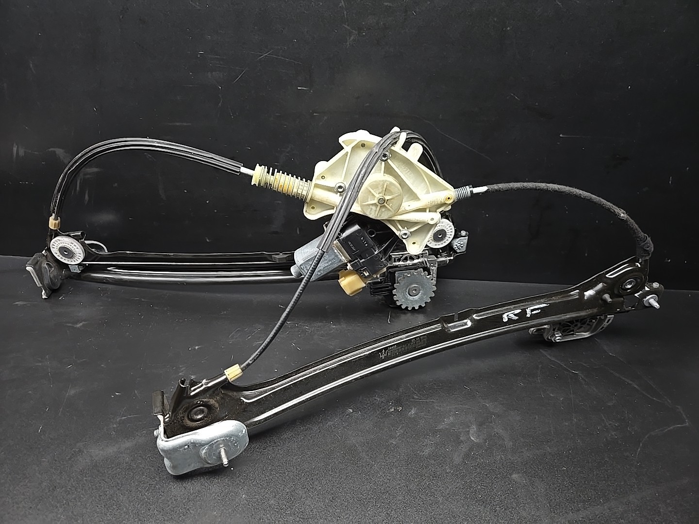 2014-2019 MASERATI GHIBLI FRONT RIGHT PASSENGER WINDOW REGULATOR OEM