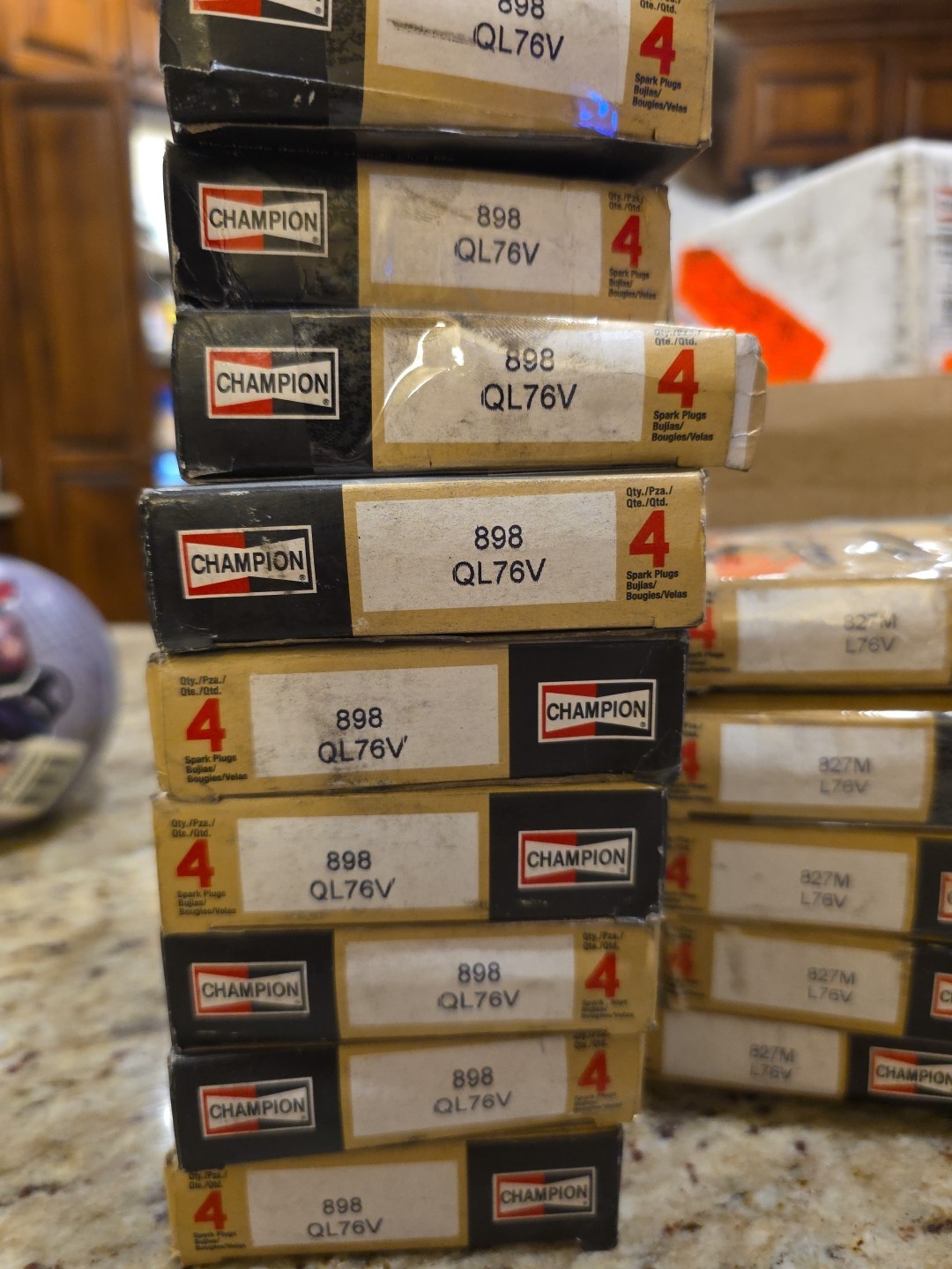 Champion Copper Plus Qty of 4 Spark Plugs QL76V / 898 New in Box 