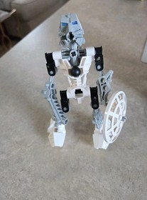 LEGO TECHNIC BIONICLE: Kopaka 8536 -   Set w/ Can, Manual. Sword, Poster Missing