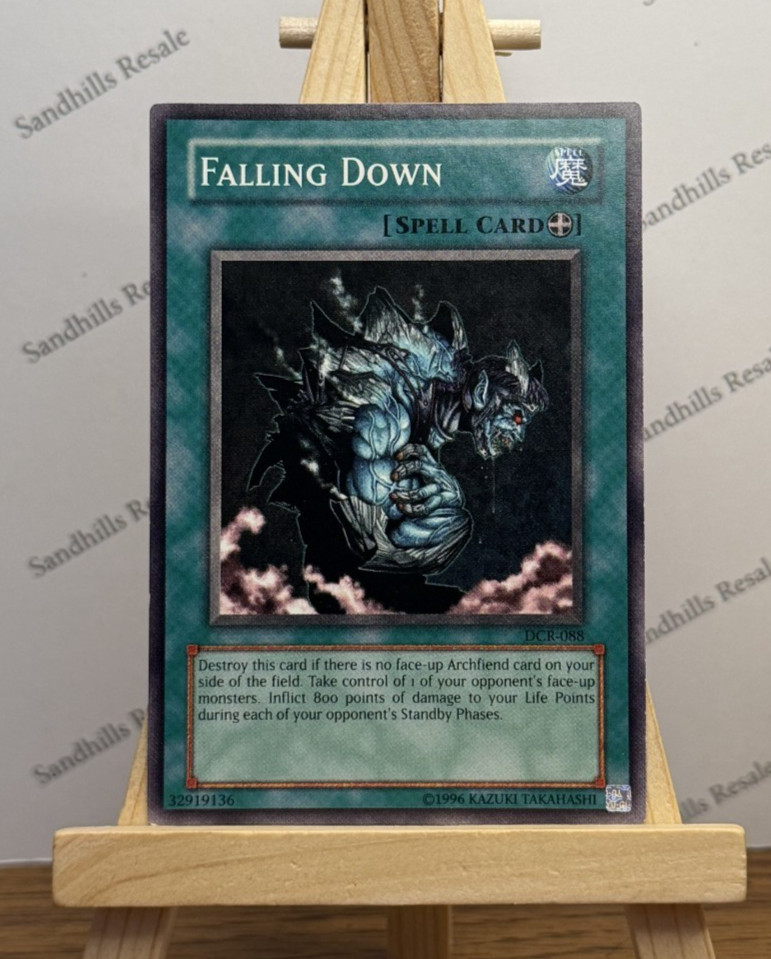 Yugioh Falling Down * DCR-088 * Dark Crisis * Konami