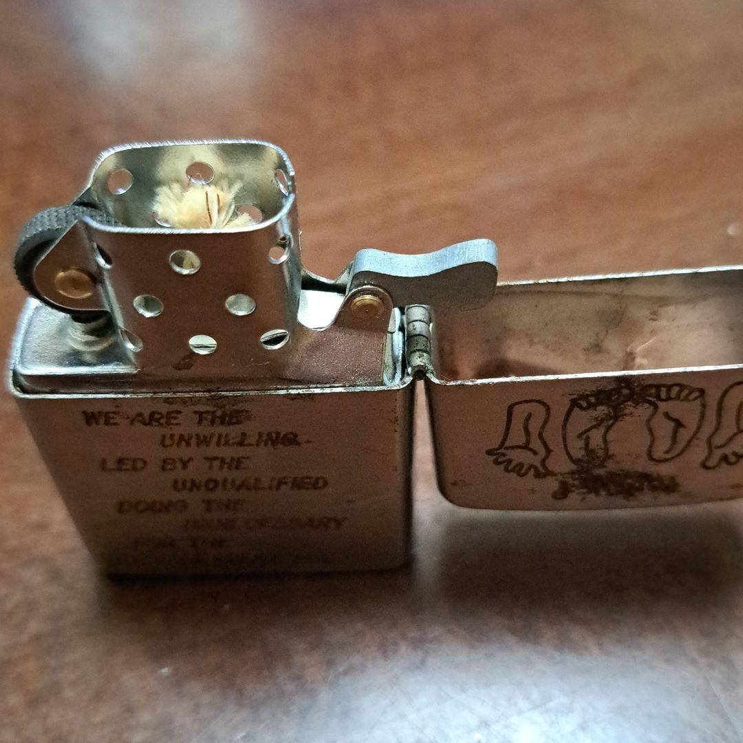 1967 vietnam zippo SNOOPY vintage War 67 - 68 HUE OH '10 1967 vietnam zippo SNOOPY vintage War 67 - 68 HUE OH '10