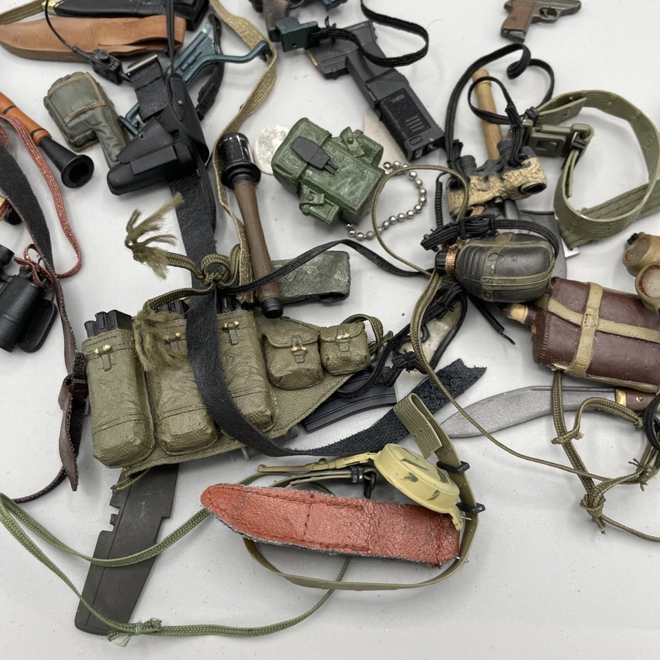 Огромный лот оружия масштаба 1/6 винтажные пистолеты GI Joe 21st Century винтовки пистолеты - Изображение 4 из 4