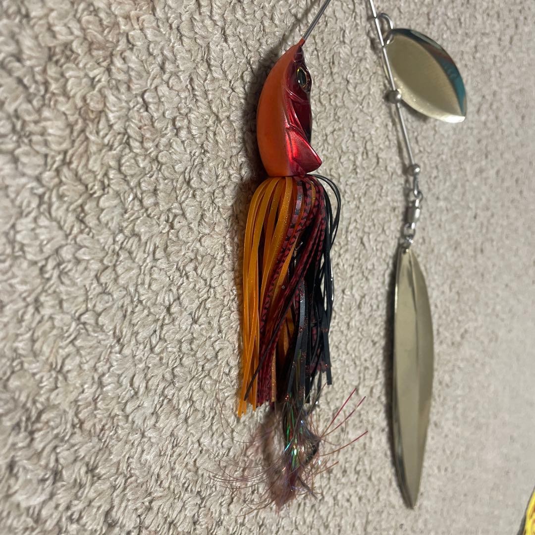 Fishing Lure Jackall Megalodon 2oz Spinnerbait Red Black Rubber Metallic - Image 3