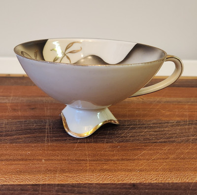 Bavarian Schirnding Tea Cup, Gold Trim, Rare Find, Unique Bottom, 1 Chip