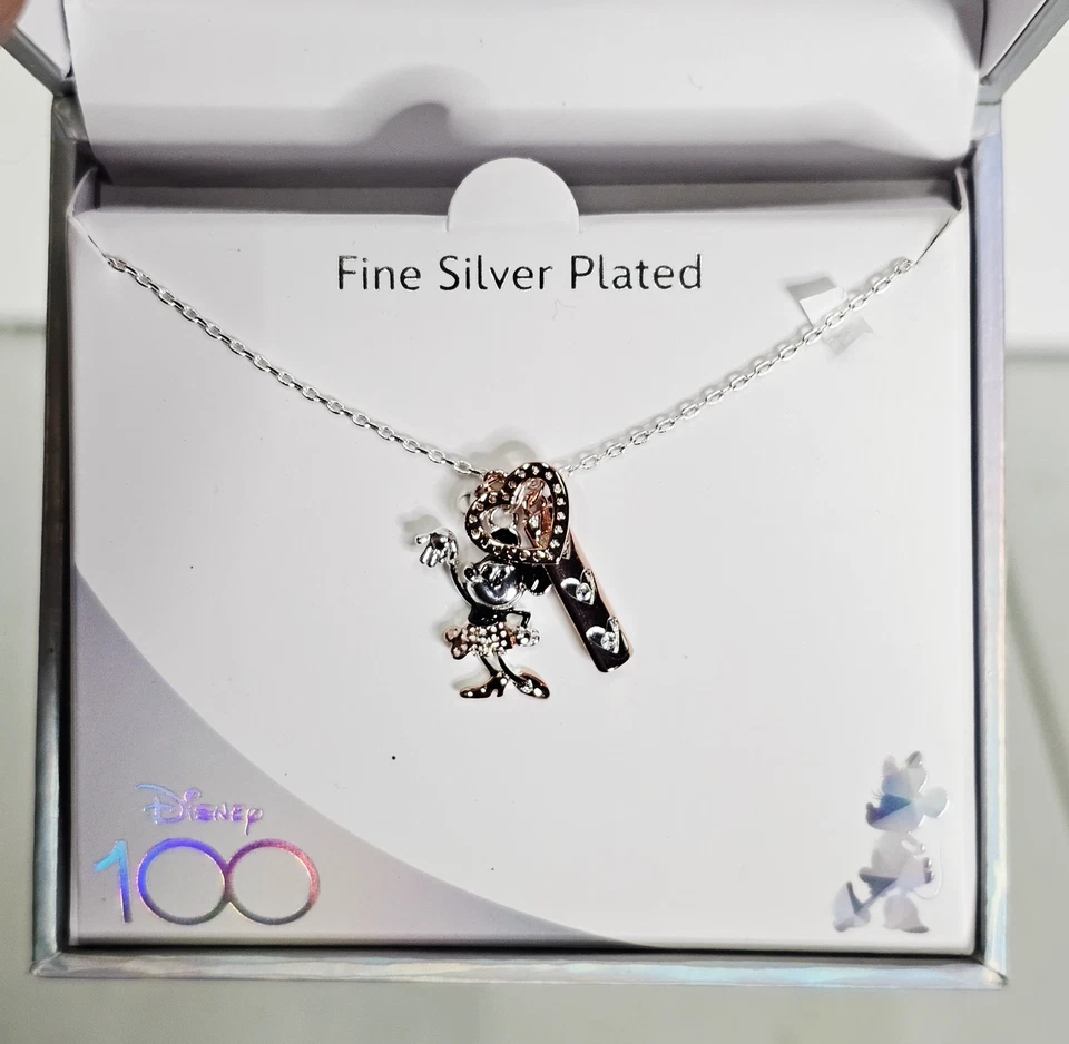 Collar enchapado en plata fina con dijes corazones de Minnie Mouse 100 aniversario de Disney  Foto 4 de 4