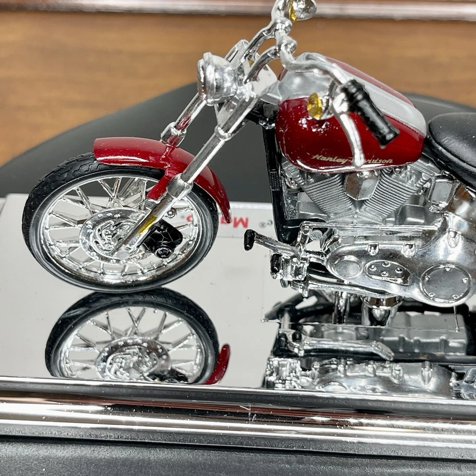 Harley Davidson De Colección Maisto Edición Coleccionista 1:18 Rojo 2000 FXSTD SOFTAIL DEUCE Foto 3 de 4