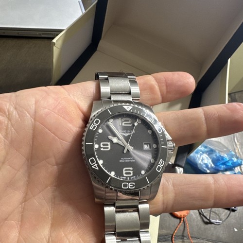 LONGINES HydroConquest L3.781.4 Men's Automatic SS gray Dial 41mm Wristwatch - Picture 2 of 8