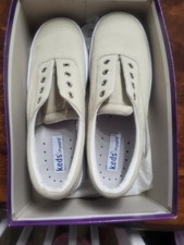 Vintage New Keds Ladies Off White Size 7.5 Canvas PureFit Shoes