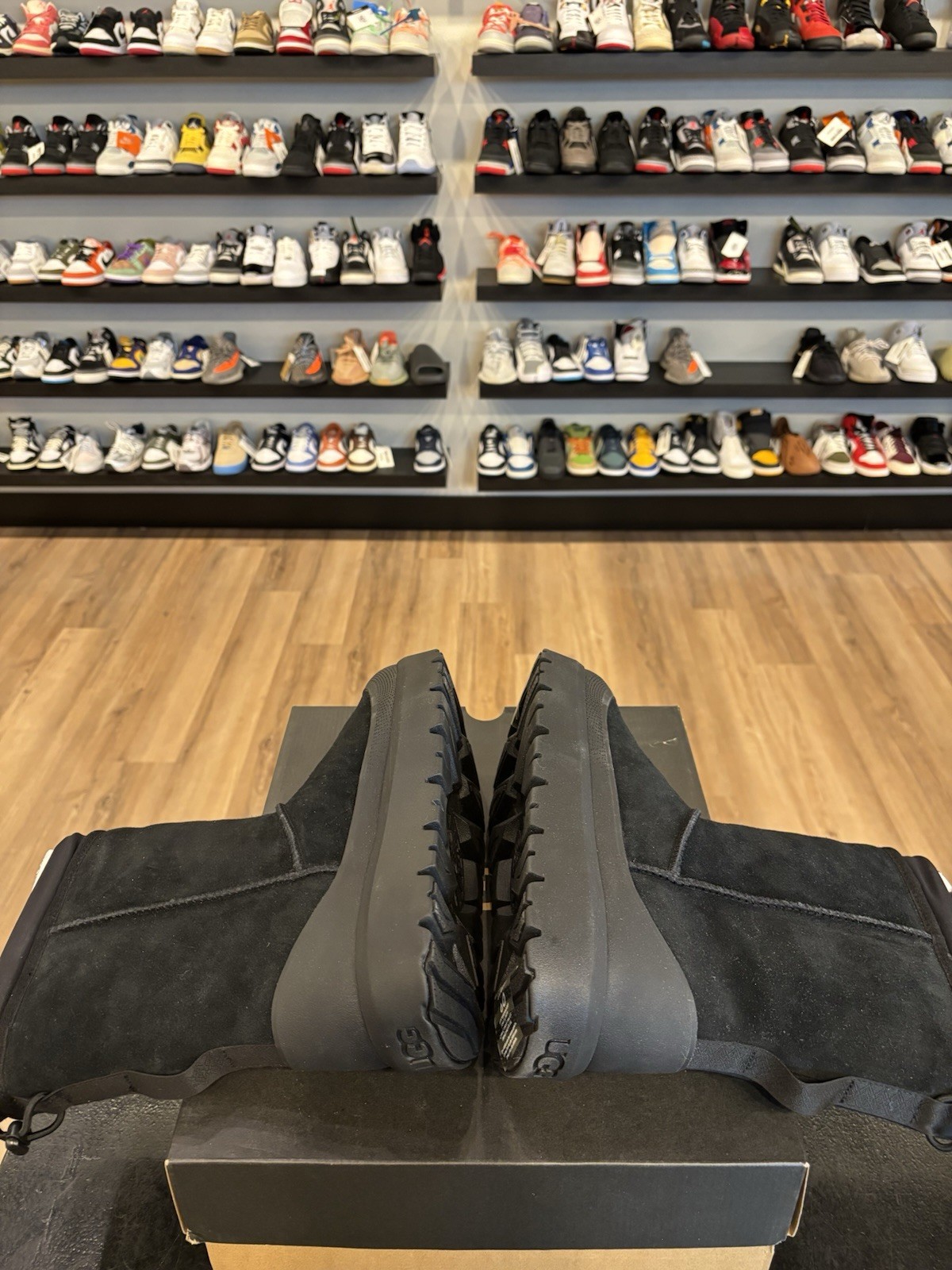 UGG Classic Short Hybrid Boot Black Size 10 Brand New M 1143992 image 5