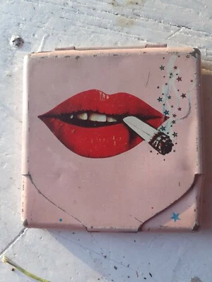 antique vintage retro Spanish metal cigarette case, Cicma 'Rocky Horror' lips - Image 1 of 4