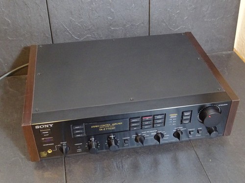 SONY TA-E77ESD PREAMPLIFIER  serviced EXCELLENT LEGEND - Picture 2 of 6